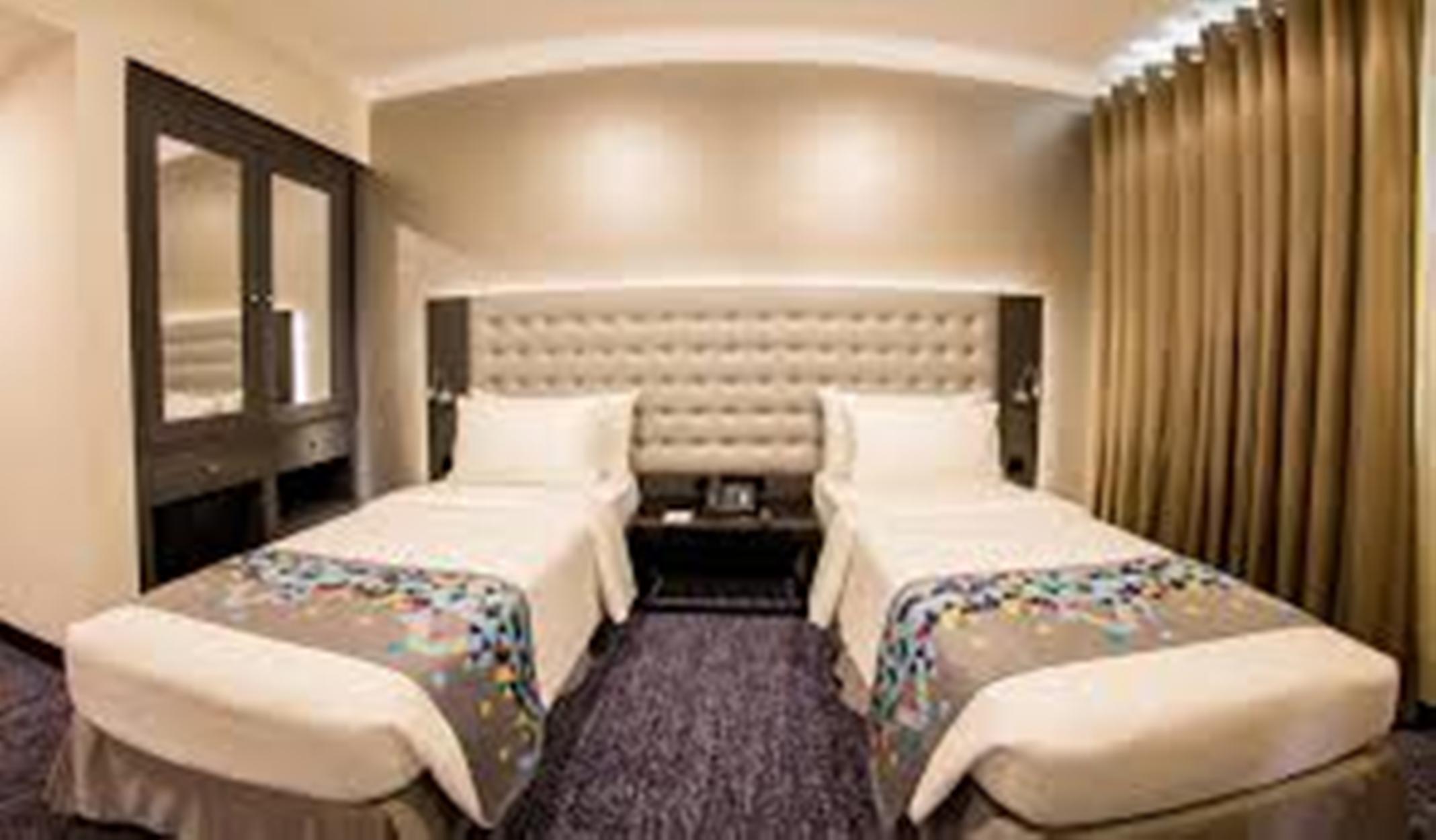 Fairway Colombo - Sri Lanka'S First Hotel With Robot Technology Exterior foto