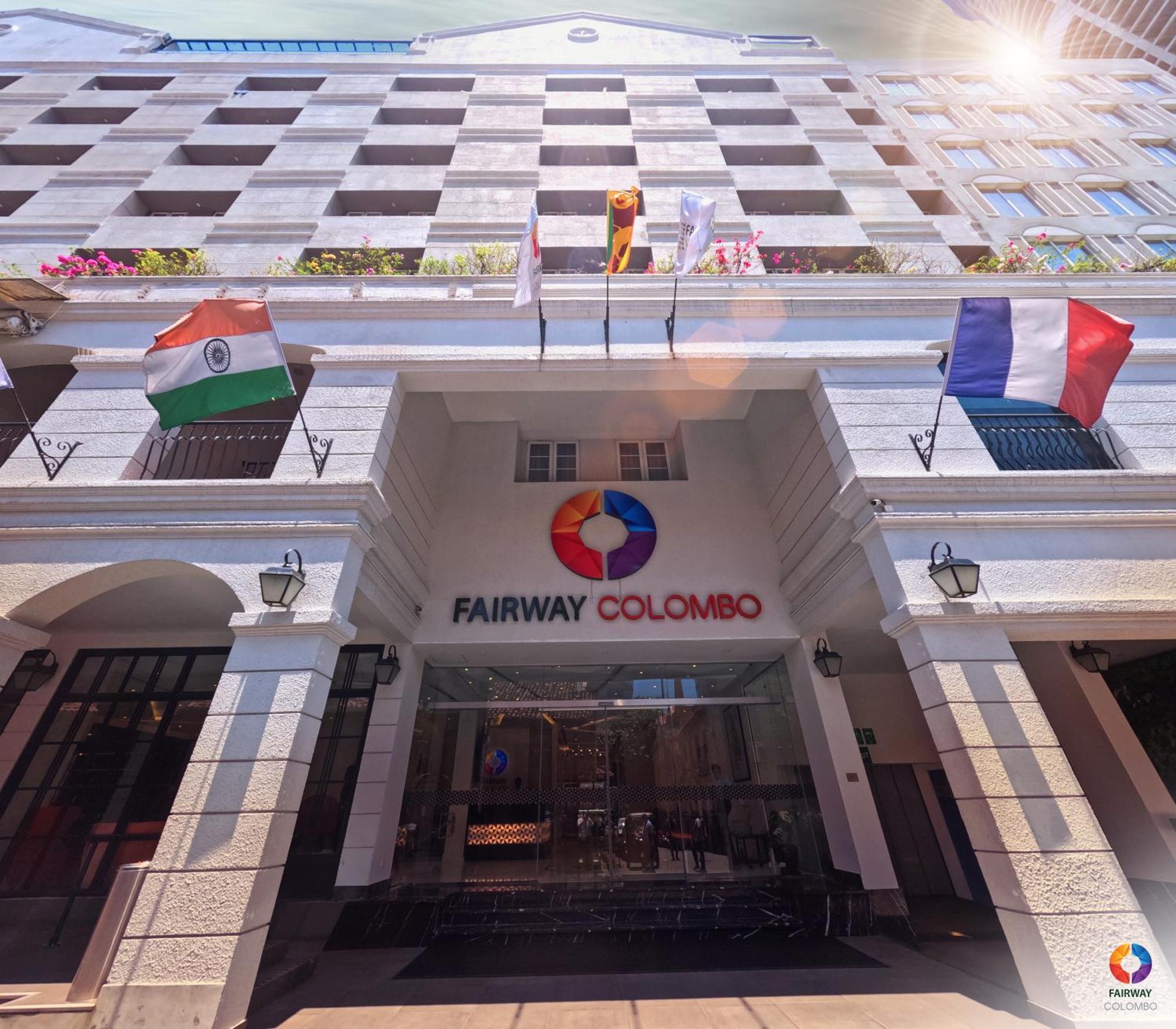 Fairway Colombo - Sri Lanka'S First Hotel With Robot Technology Exterior foto